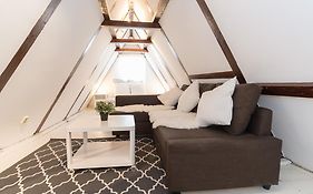 Lil' Dutch Studio